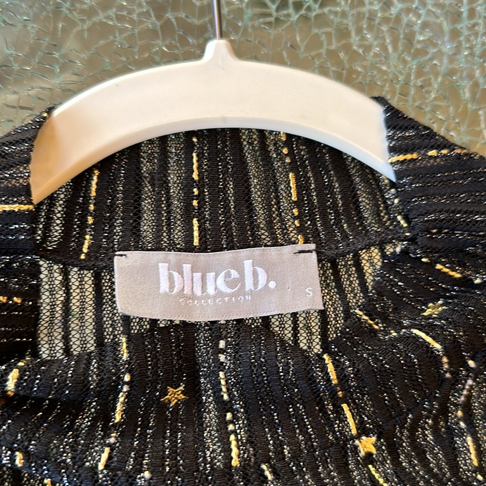 NWOT SHEER BLACK & GOLD BLUE B COLLECTION L/S TOP SIZE SM.  BLACK HYFVE LG BRA - Picture 4 of 9